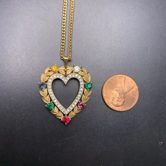 Crown Trifari Heart Pendant Necklace Gold Tone Multicolor Rhinestone Vintage - Picture 4 of 8